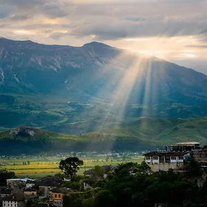 Mele Bed & Breakfast Gjirokaster